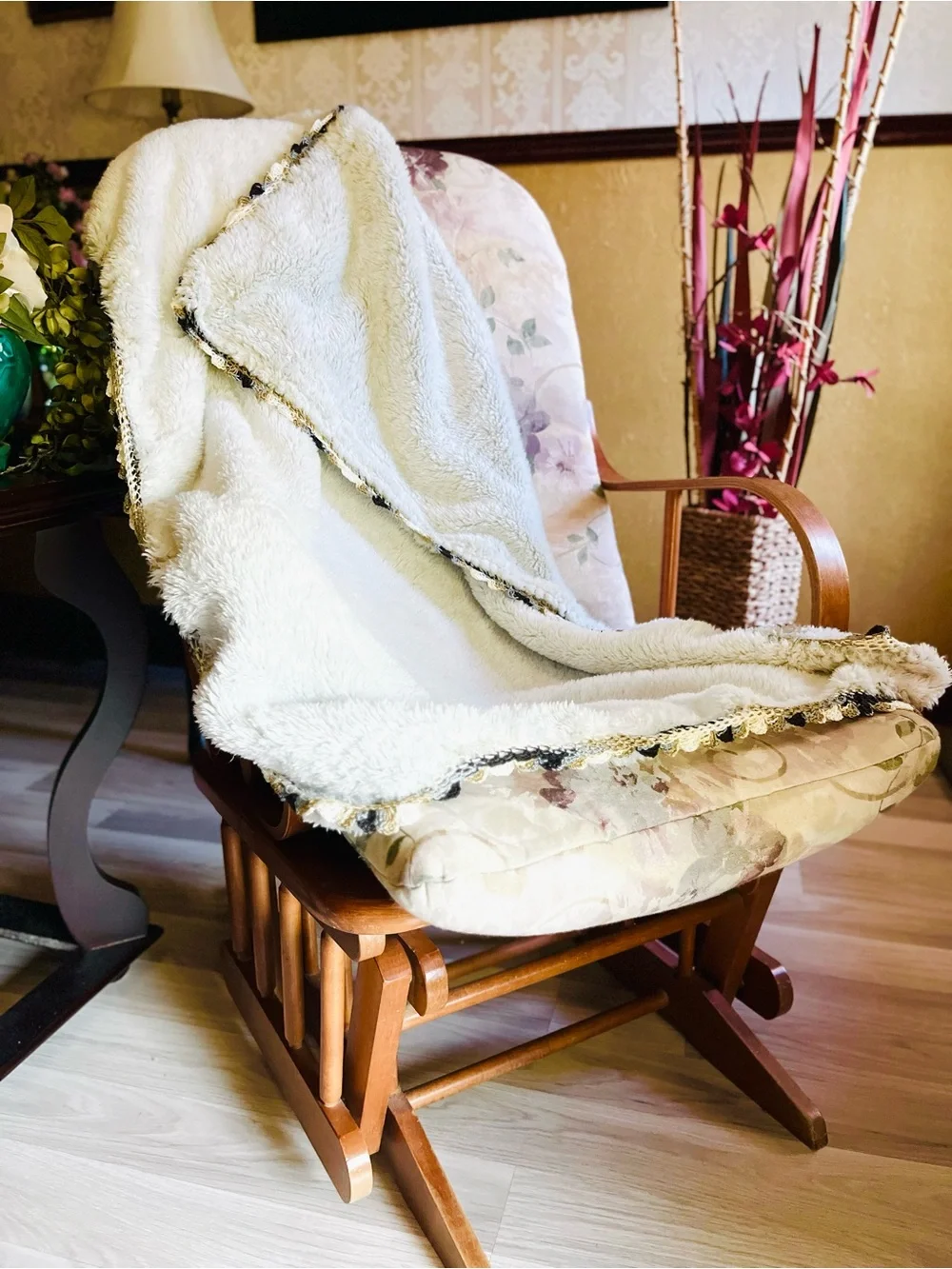 Plush White Sherpa Throw Blanket with Decorative Trim